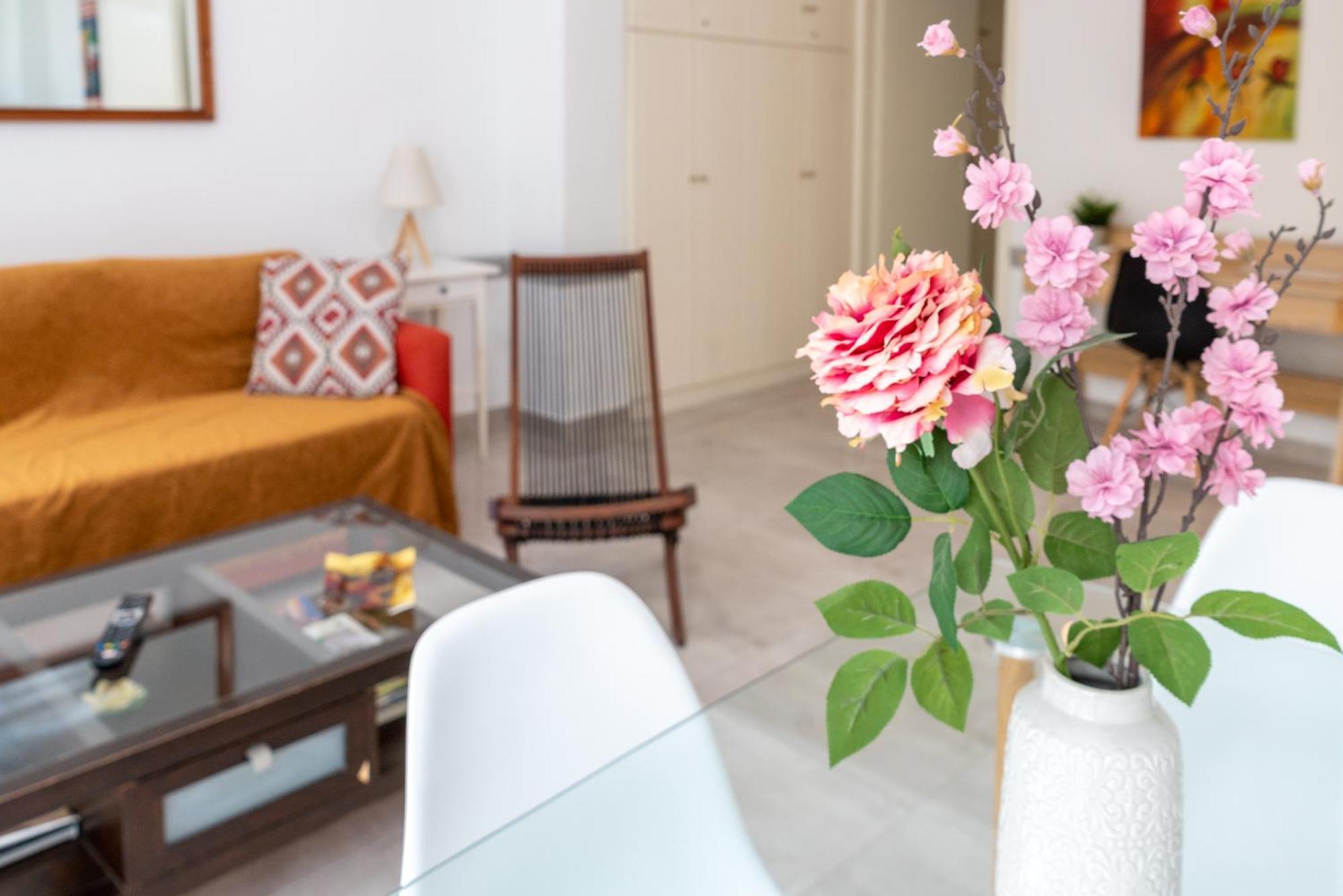 Psiri Gem From In Vivo Apartments- Spacious 1St Floor Apartment With Balcony In Athens' Historic Center Esterno foto